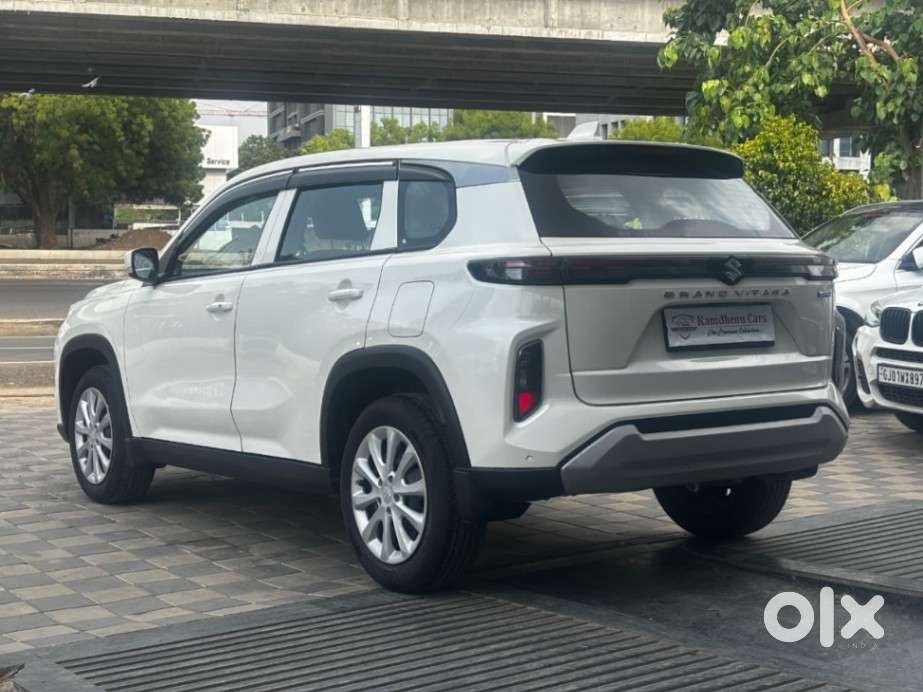 Maruti Suzuki Grand Vitara 1.5 Sigma Smart Hybrid, 2025, Petrol