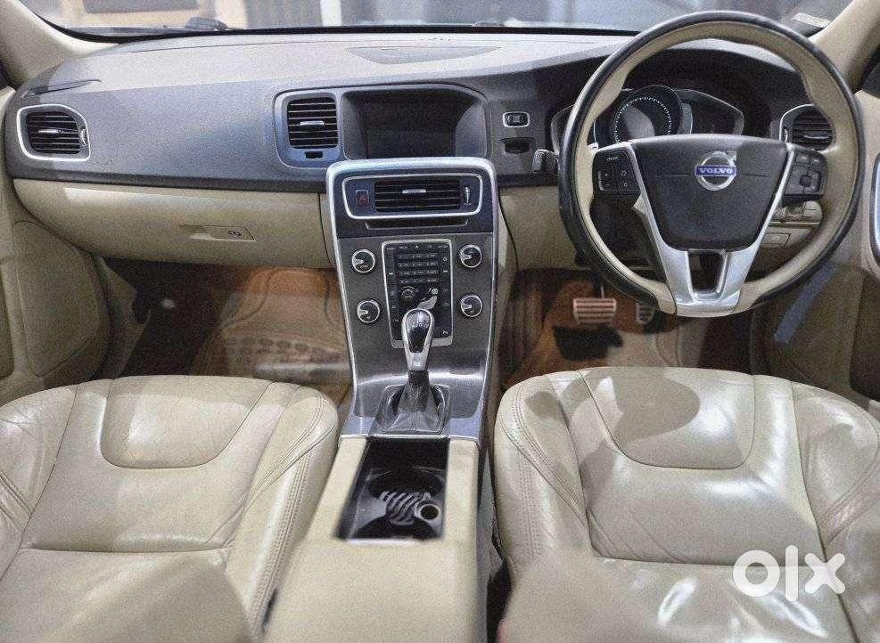 Volvo S60 D5 Inscription, 2015, Diesel