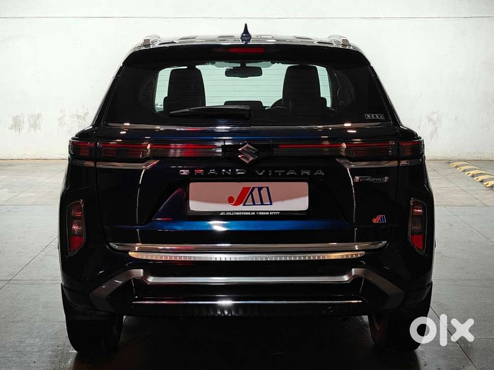 Maruti Suzuki Grand Vitara 1.5 Alpha Plus Intelligent Hybrid Ecvt, 2..