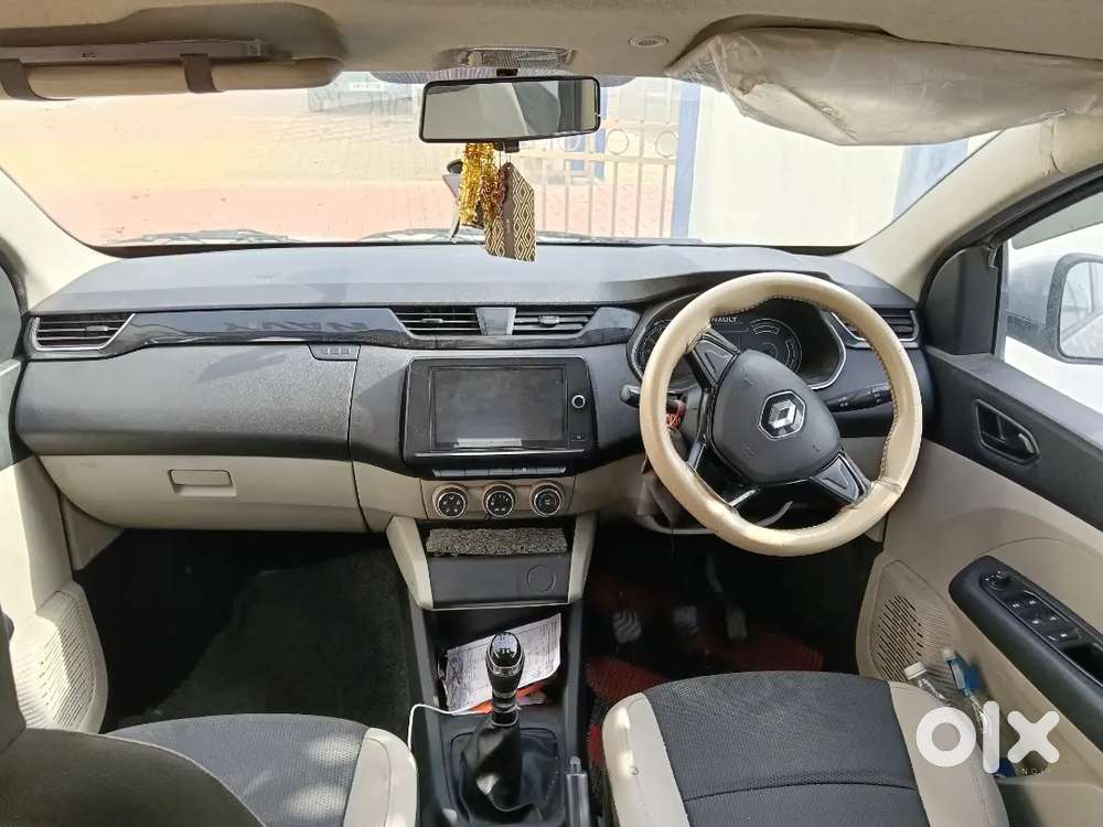 Military Vehicle Renault Triber Rxt 2019