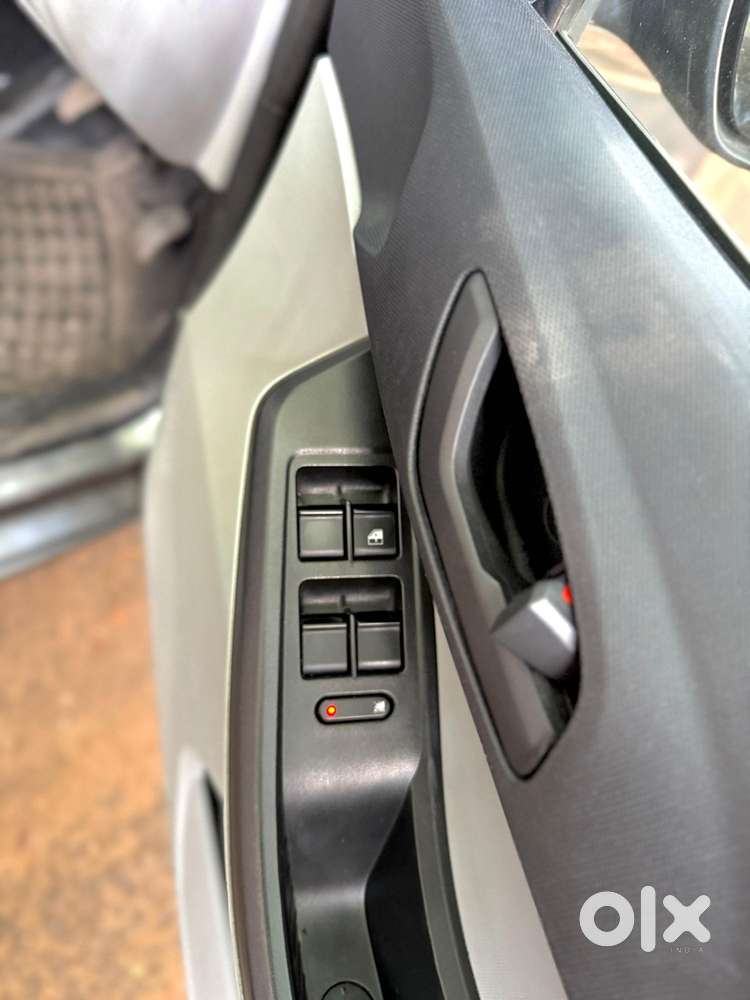 Tata Tiago 1.2 Revotron Xt, 2021, Petrol