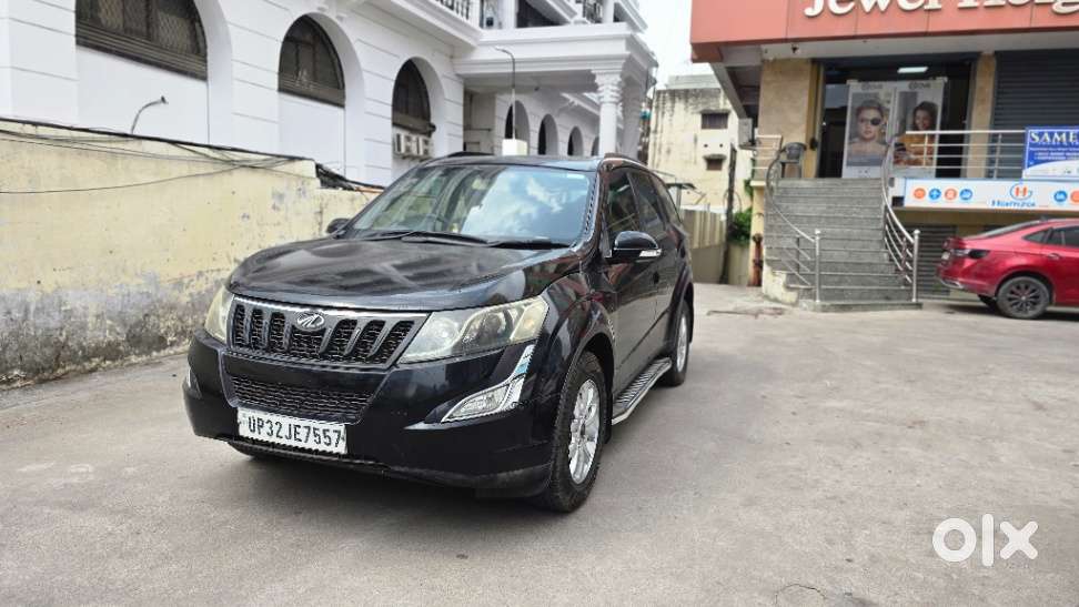 Mahindra Xuv500 W9, 2017