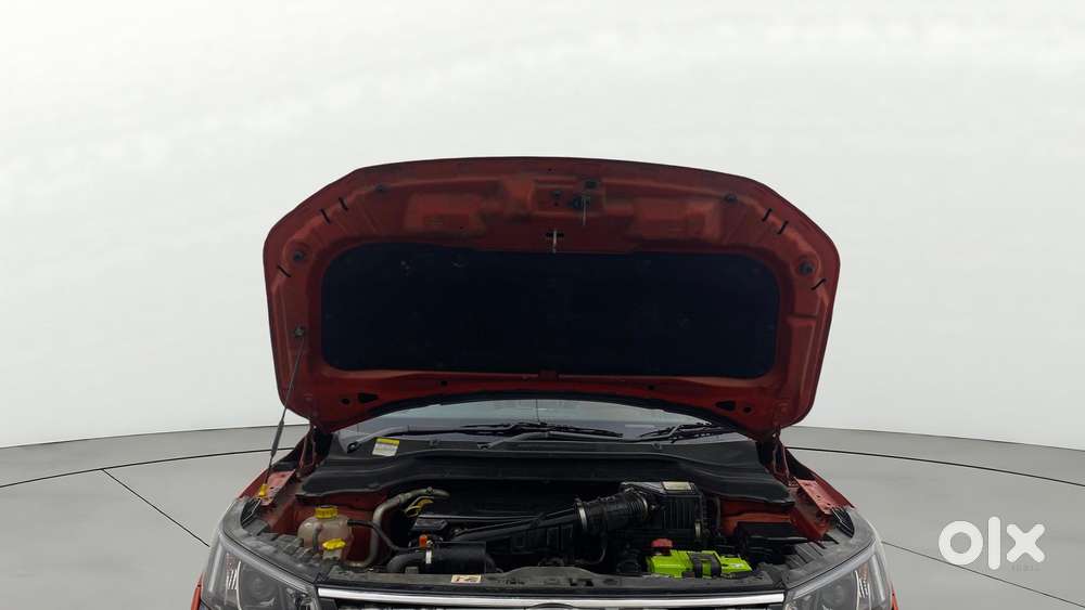 Mahindra Xuv300 W8, 2019, Petrol