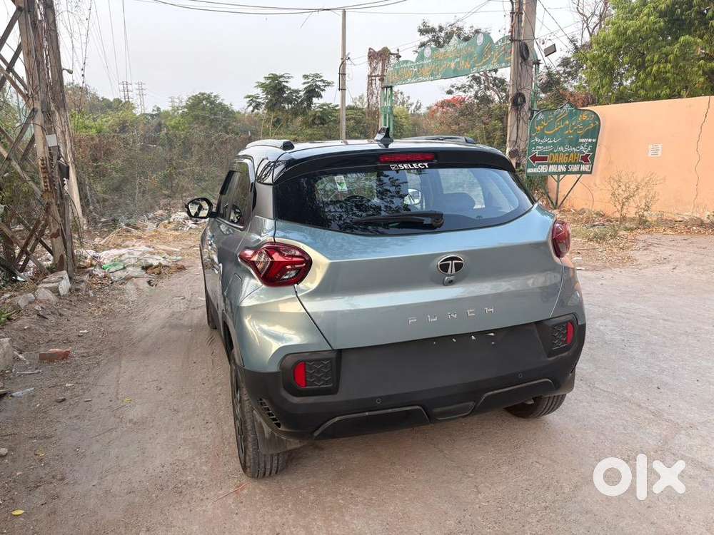 Tata Punch 2024 Creative Dual Tone Mt  Sunroof  Excellent Condition
