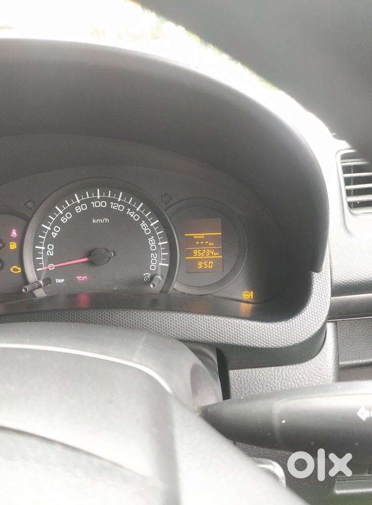 Maruti Suzuki Swift Lxi Option, 2012, Petrol
