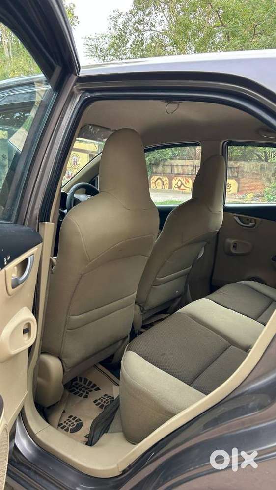 Honda Brio V Mt, 2012, Petrol