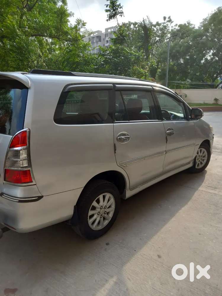 2013 Innova 2.5 V Diesel