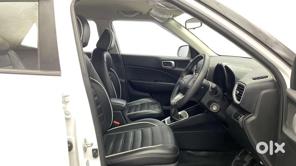 Hyundai Venue 1.2 S Plus, 2022, Petrol