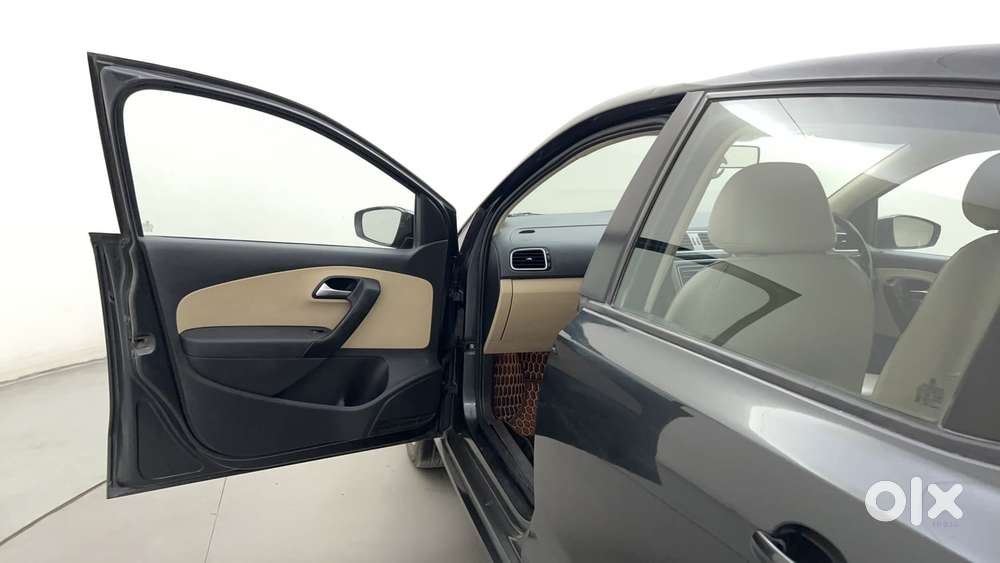 Volkswagen Polo 2009-2013 Petrol Highline 1.2l, 2015, Petrol