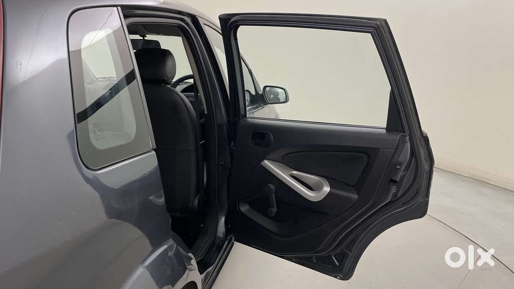 Ford Figo 2010-2012 Petrol Zxi, 2013, Petrol