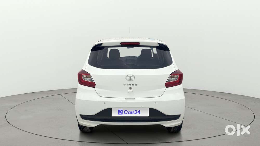 Tata Tiago Xe, 2023, Petrol