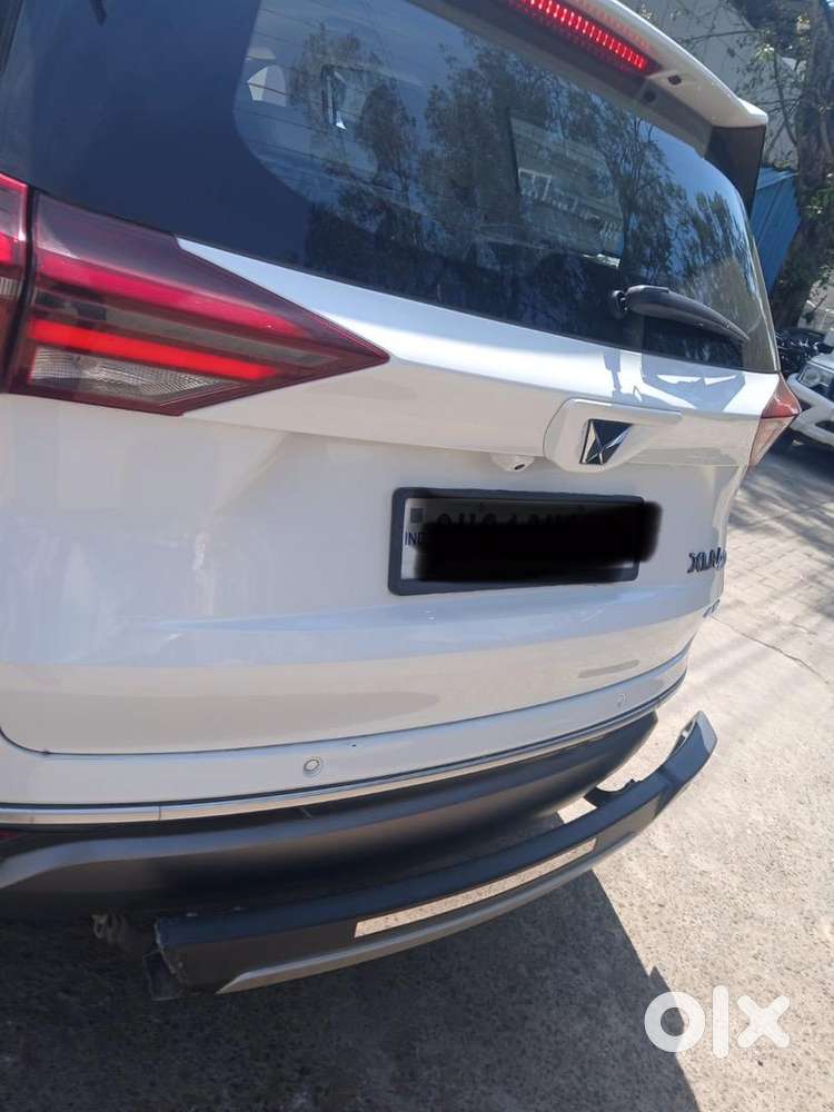 Mahindra Xuv700 2024 Diesel Automatic Top Model 21570 Km Driven