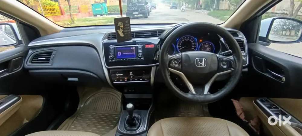 Honda City 1.5 V 2015 Patrol