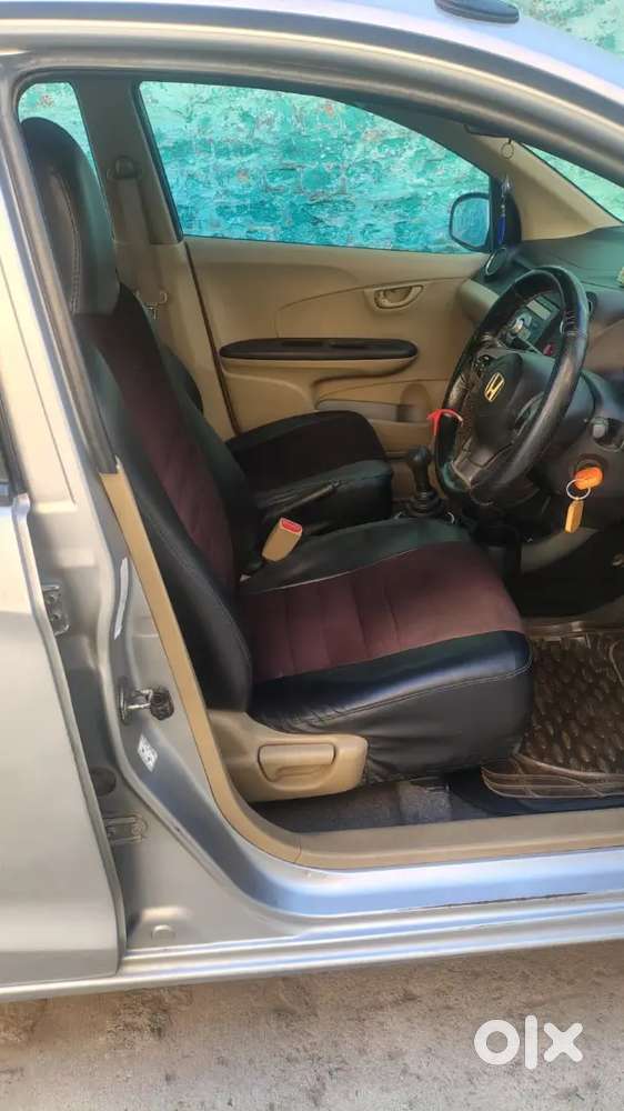 Honda Brio 2011