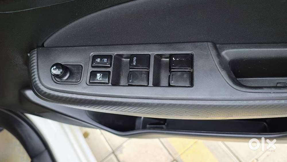 Maruti Suzuki Swift Vxi Optional, 2022, Petrol