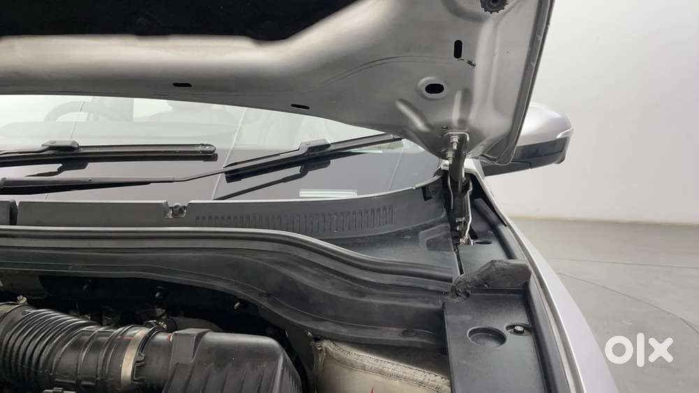 Mahindra Xuv700 2.0 Ax 7 Petrol At Luxury Pack Str, 2022, Petrol