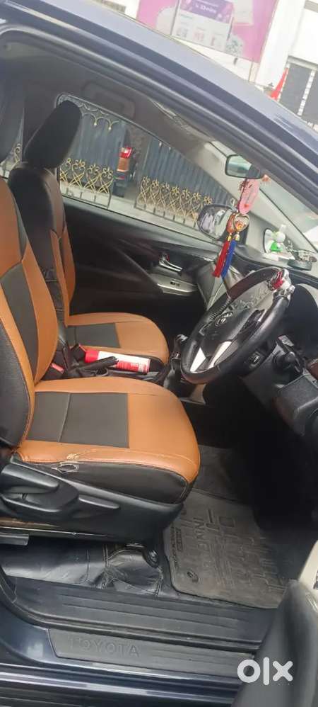 Toyota Innova Crysta 2.4 V 7 Str 2022