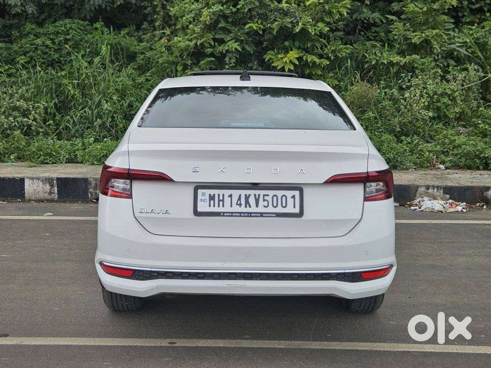Skoda Slavia 1.0 Tsi Style At, 2023, Petrol