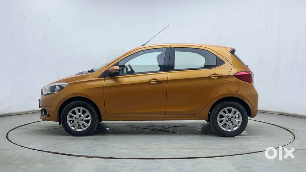 Tata Tiago Xza, 2017, Petrol
