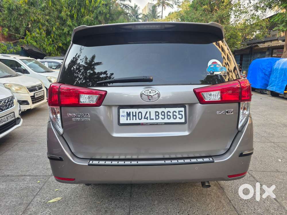 Toyota Innova Crysta 2.4 G Mt 8s, 2022, Diesel