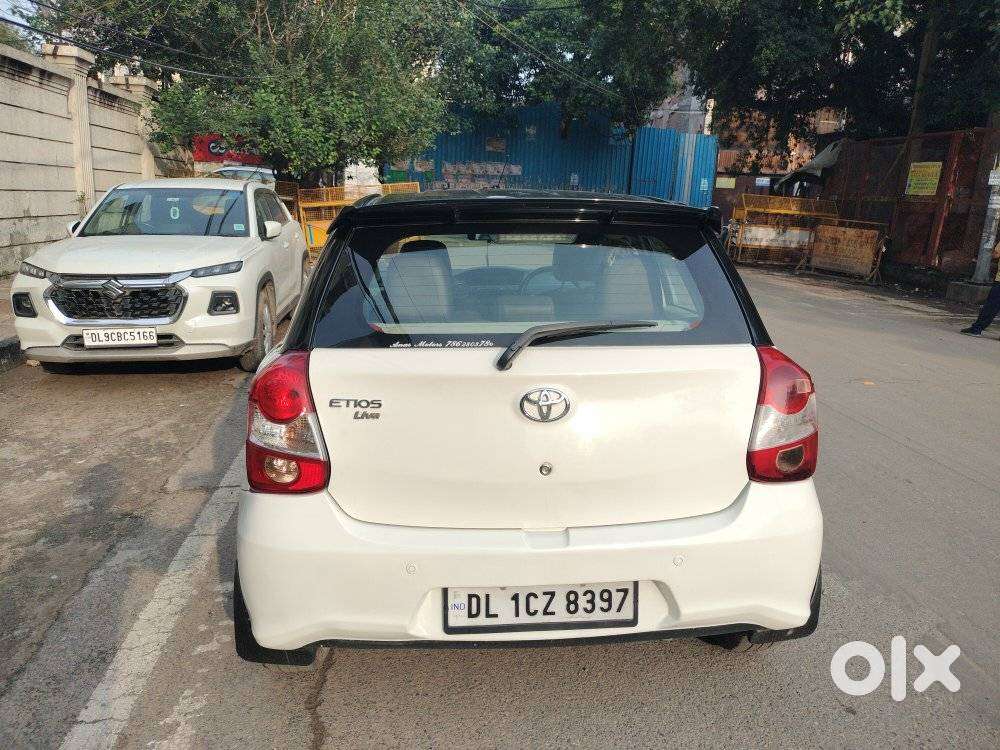 Toyota Etios Liva 1.2 Vx Dual Tone, 2018, Petrol