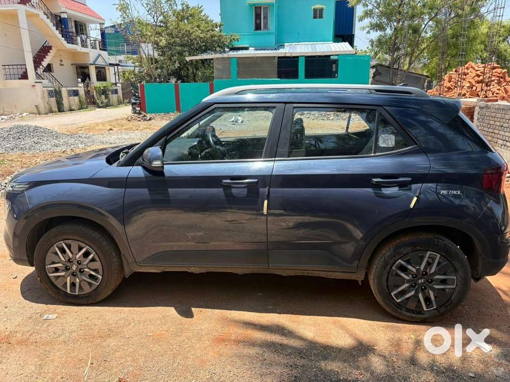 Hyundai Petrol Manual 2022