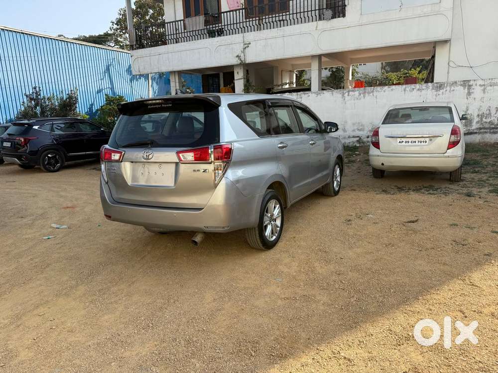 Toyota Innova Crysta 2.8 Zx At, 2016, Diesel