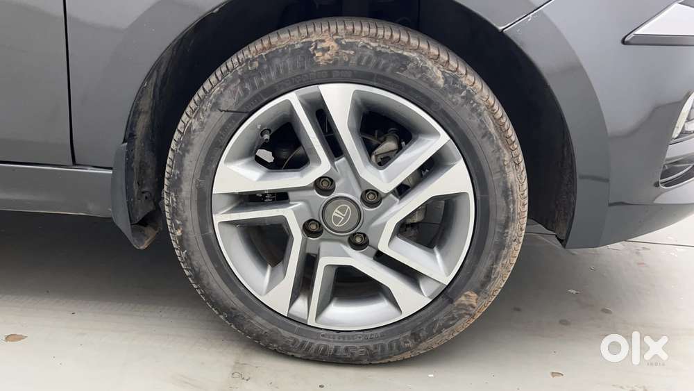 Tata Tigor Xza Plus, 2022, Petrol
