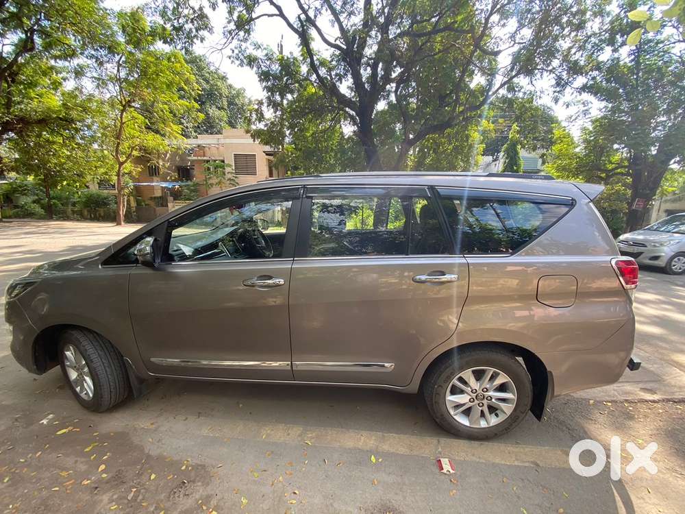 Toyota Innova Crysta 2019