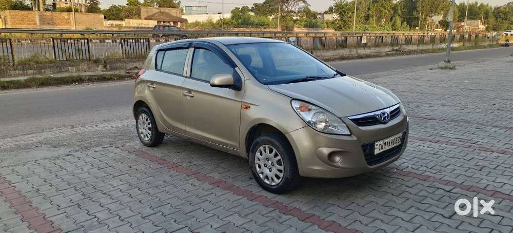 Hyundai I20 1.4 Magna At, 2011, Diesel