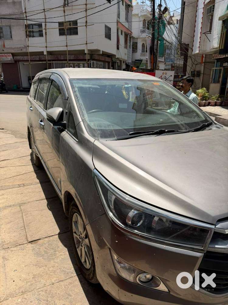 Toyota Innova Crysta 2018 Diesel Well Maintained