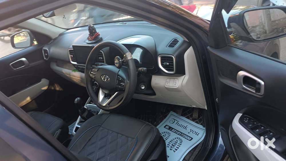 Hyundai Venue S (o) 1.2 Petrol Knight Edition, 2022, Petrol