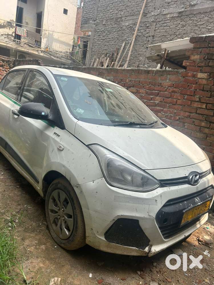 Hyundai Xcent Petrol 2015