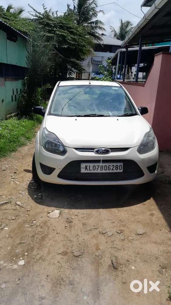 Ford Figo 1.2 Trend Petrol 2011