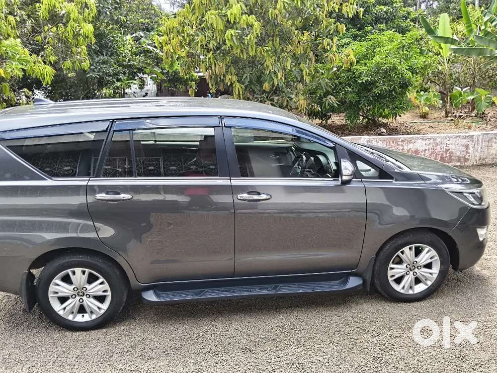 Toyota Innova Crysta 2.8 Diesel 2016