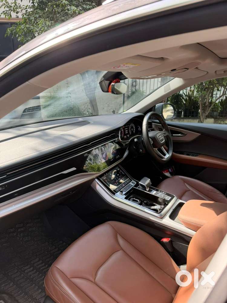 Audi Q8 Petrol 2024