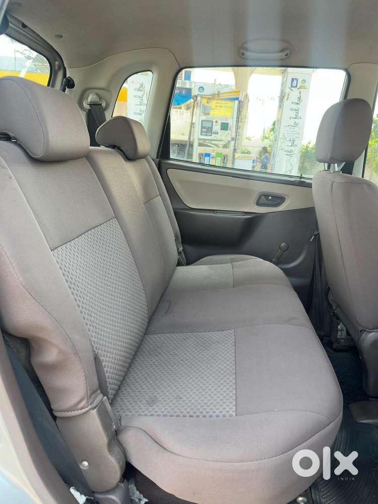 Maruti Suzuki Estilo Lxi Bs-iv, 2010, Petrol