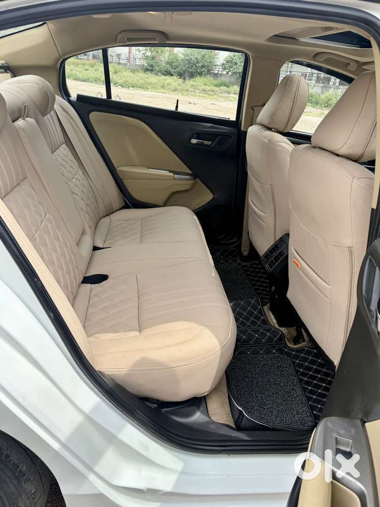 Honda City V At Sunroof, 2016, Petrol