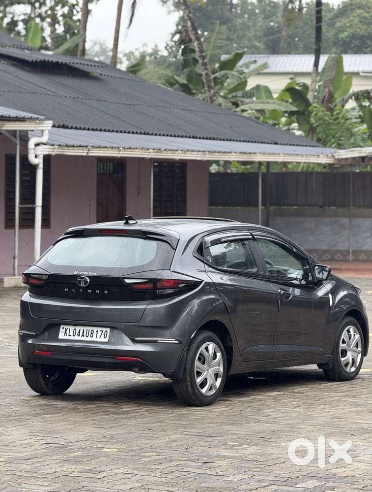 Tata Altroz Xm (s) Petrol, 2024, Petrol