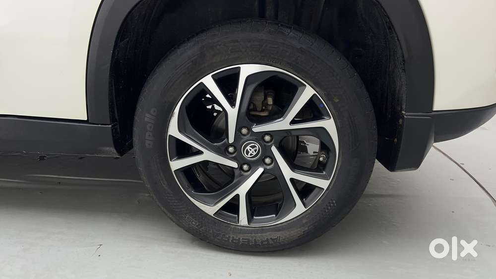 Toyota Urban Cruiser Hyryder 1.5 V Hybrid, 2022, Cng & Hybrids