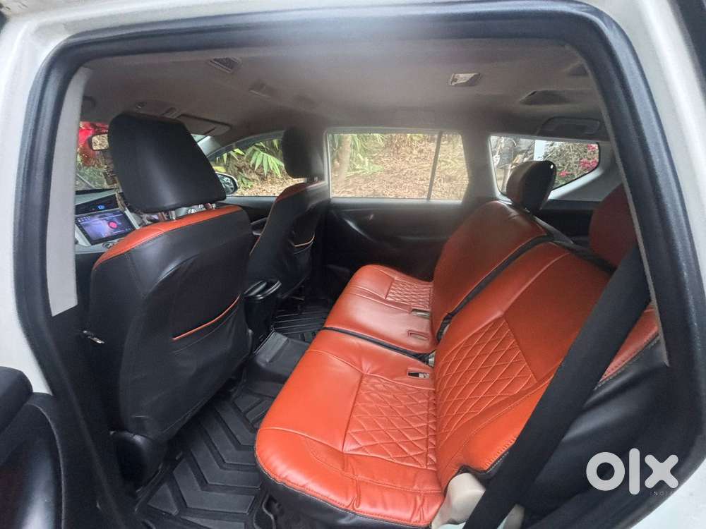 Toyota Innova Hycross 2.0 G-slf 8 Str, 2018, Diesel