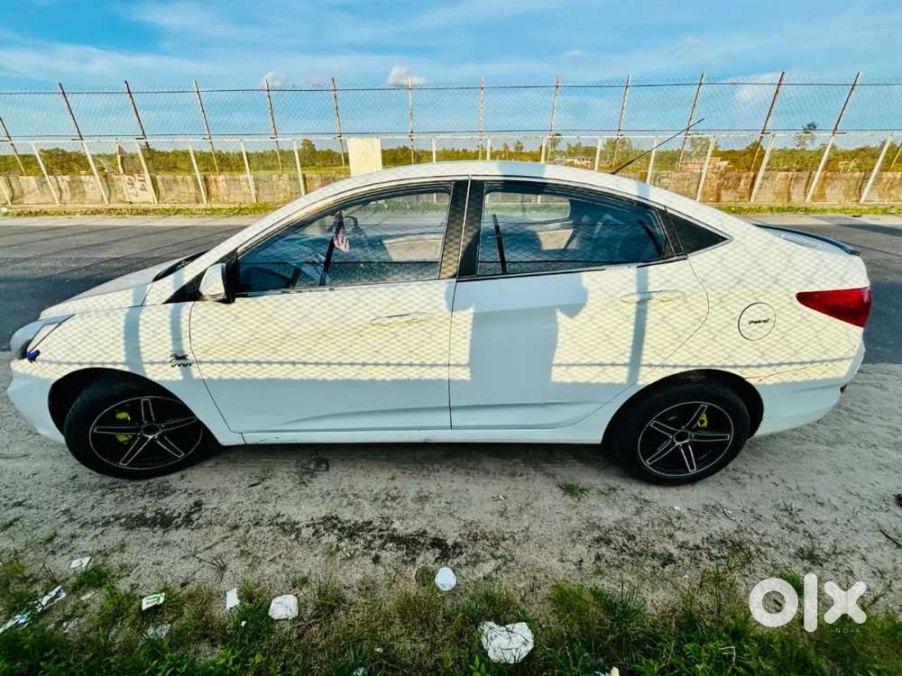 Hyundai Verna 2013 Petrol 75000 Km