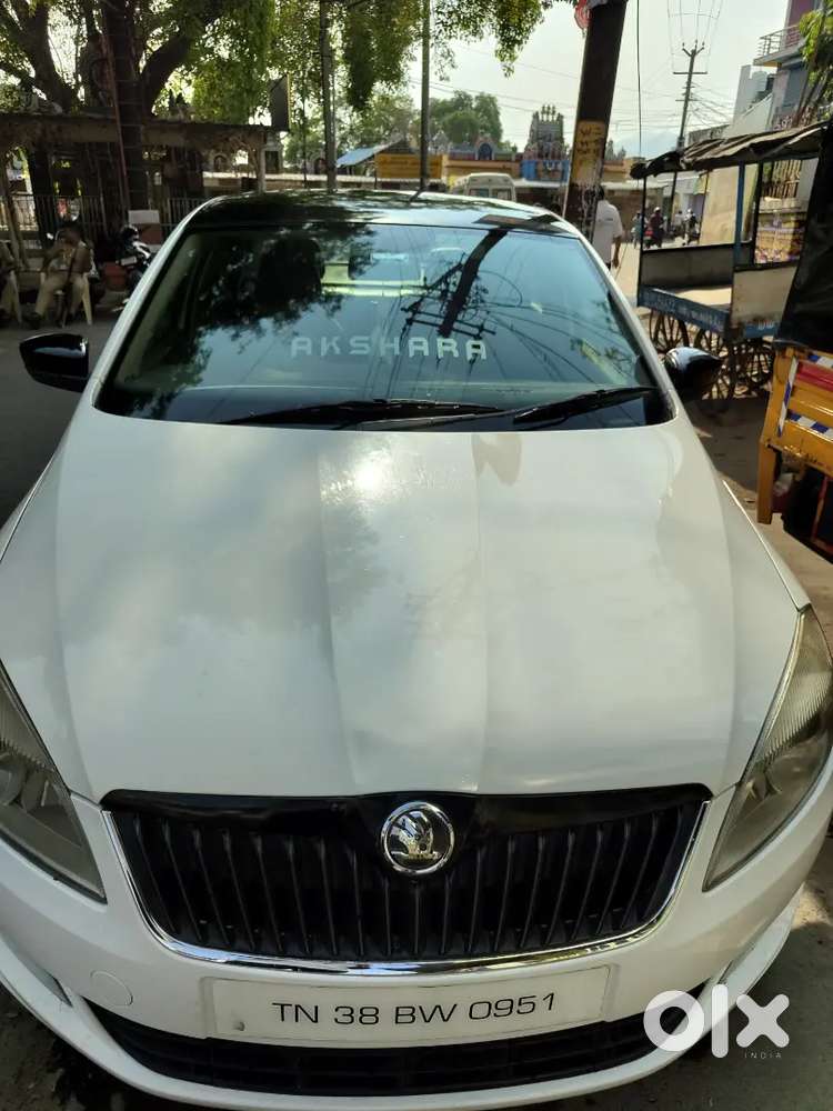 Skoda Rapid Elegance 2014 Diesel Manual