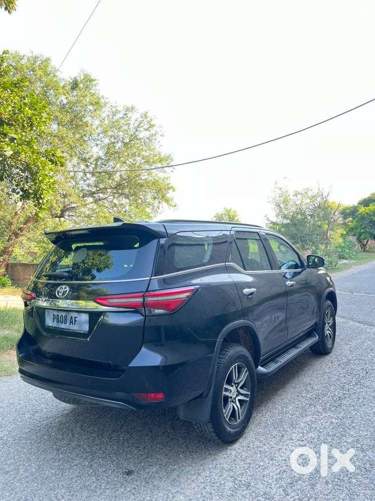 Toyota Fortuner 4x2 Mt 2.8 Diesel, 2022, Diesel