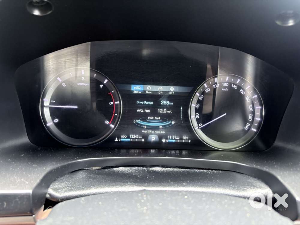 Mahindra Alturas G4 4x2 At, 2022, Diesel