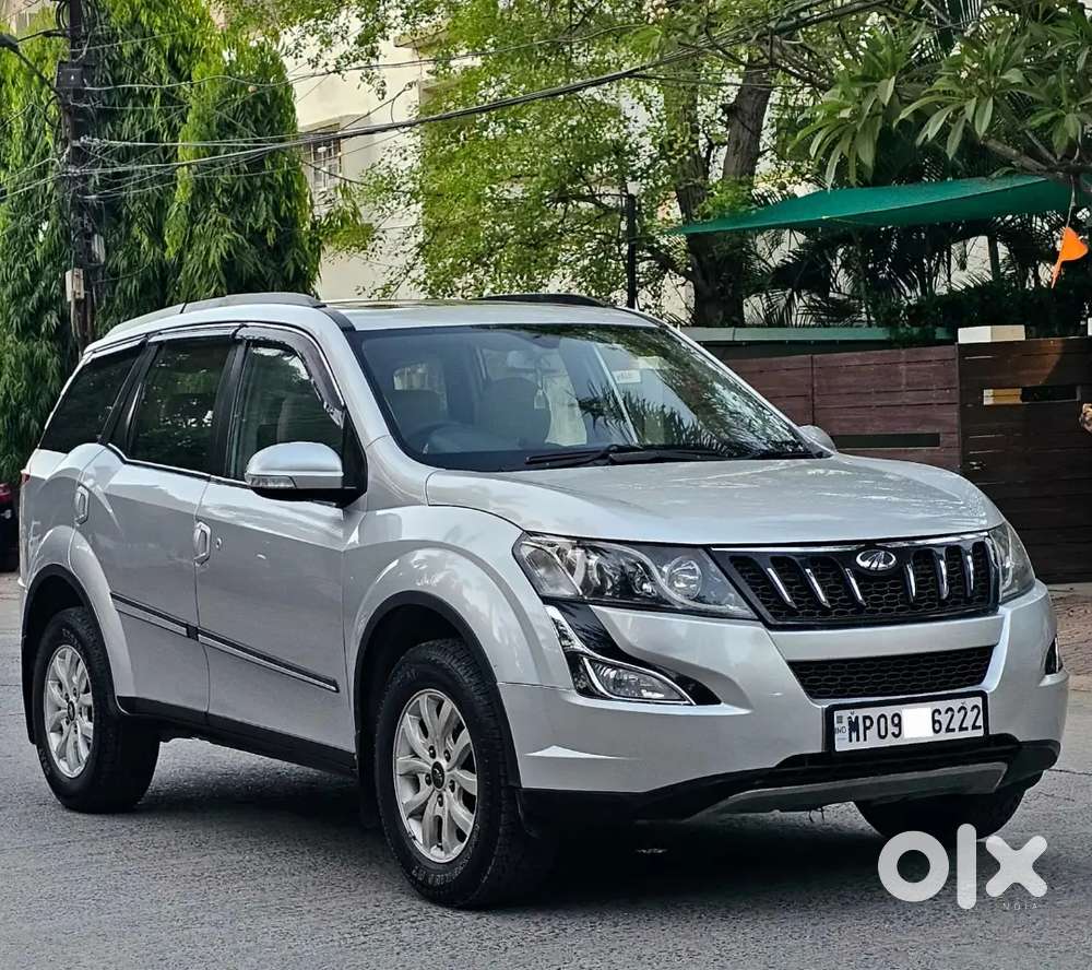 Mahindra Xuv500 W10 2016