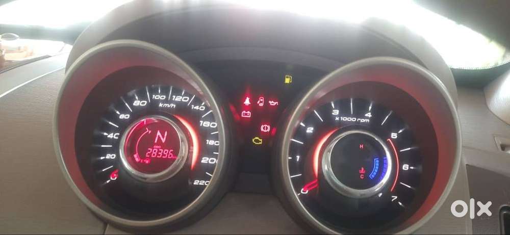 Xuv500 (driven Only 28400 Km) No Accident, Well Maintained