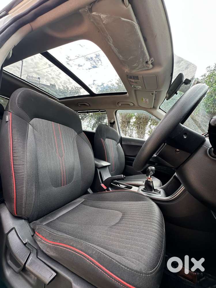 Hyundai Creta King Edition 1.5 Petrol Dual Tone, 2023, Petrol