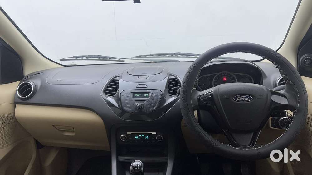 Ford Figo Aspire Titanium, 2016, Petrol