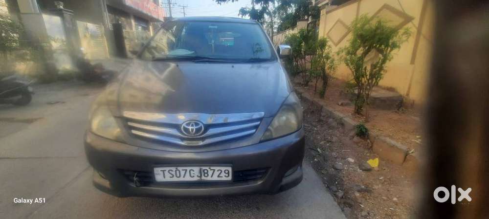 Toyota Innova 2.0 V, 2012, Diesel
